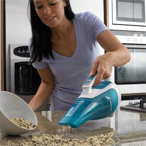 Black and Decker WD9610 9.6 V Dustbuster Wet/Dry Hand Vacuum