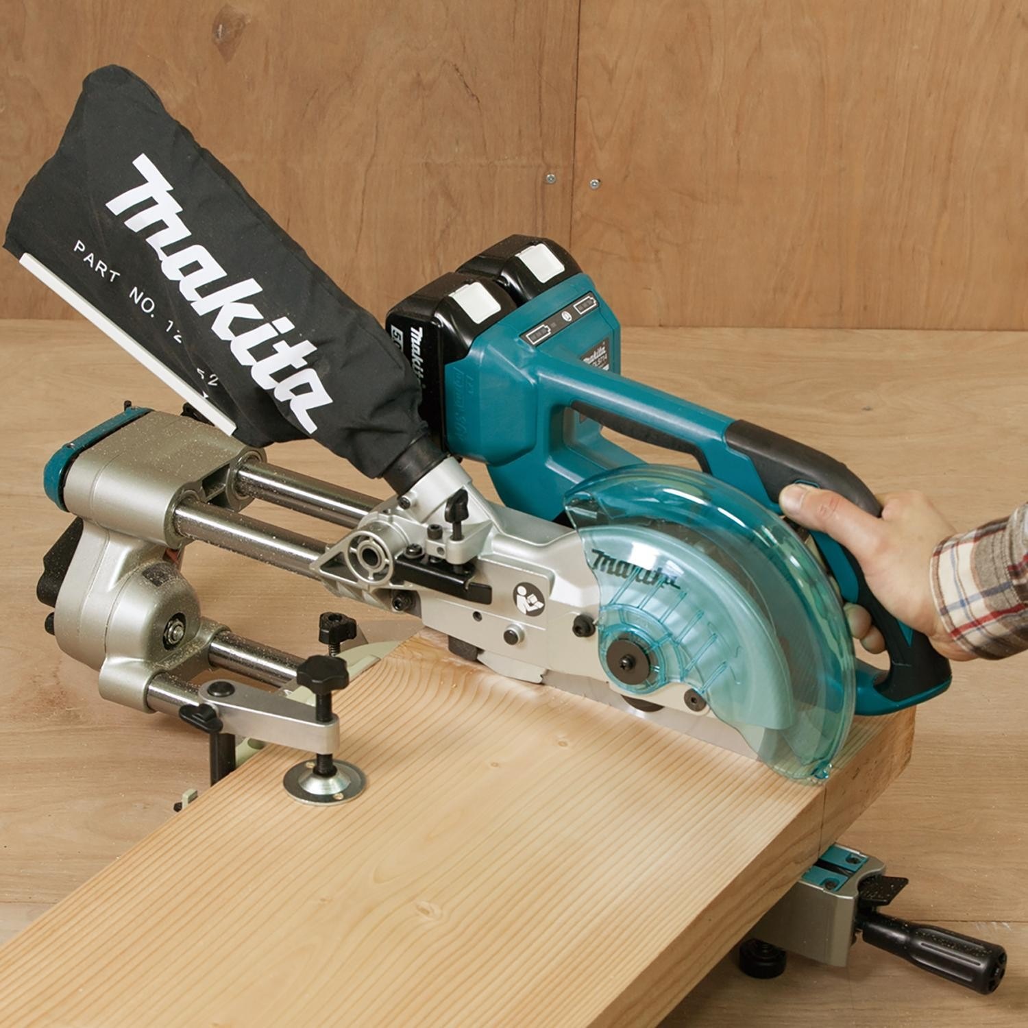 MAKITA 36V (18V+18V) 2X4.0AH LI-ION 190MM (7-1/2") BRUSHLESS SLIDE